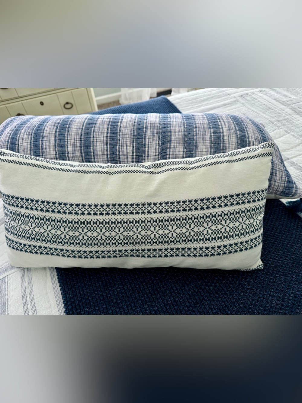 Set of 2 Coordinating Coastal Lumbar Pillows, Blue & White - Picture 4 of 7